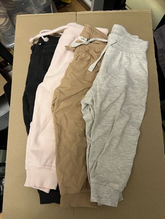 Hosen Set 4 Stück Grösse 86