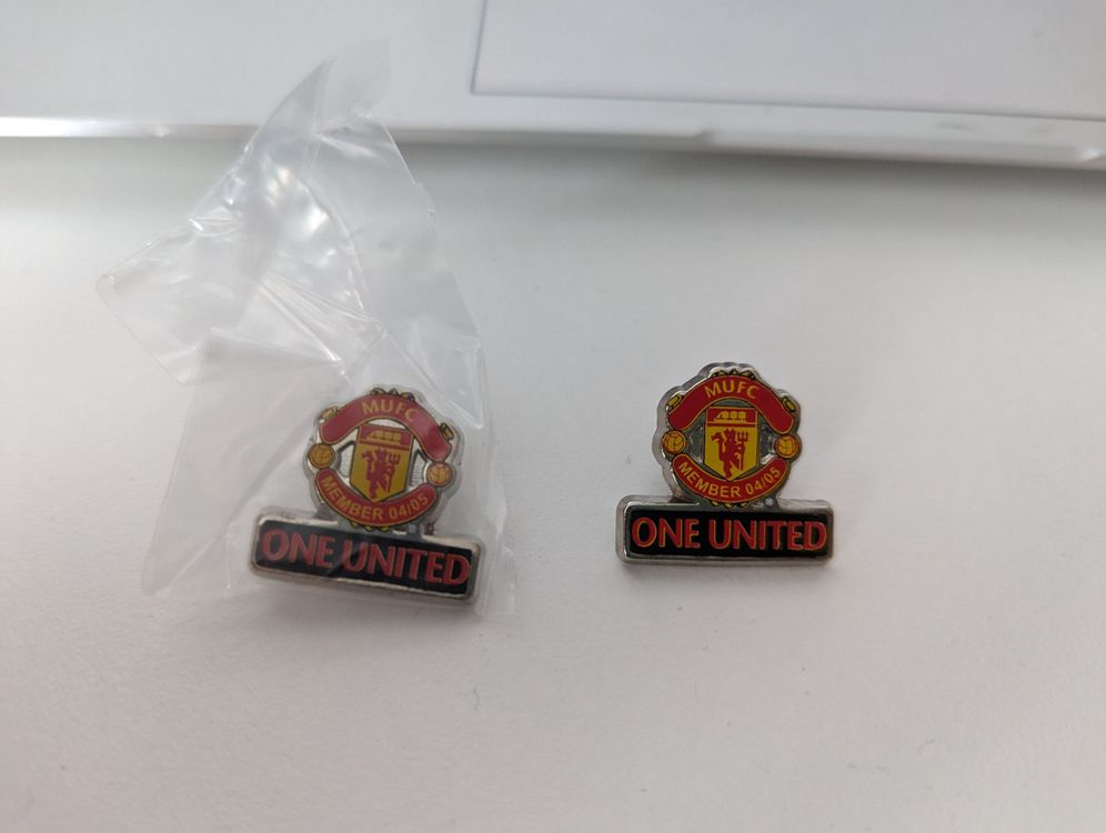 Manchester United Football Enamel Pin 04/05 Member MUFC (Neu und ...
