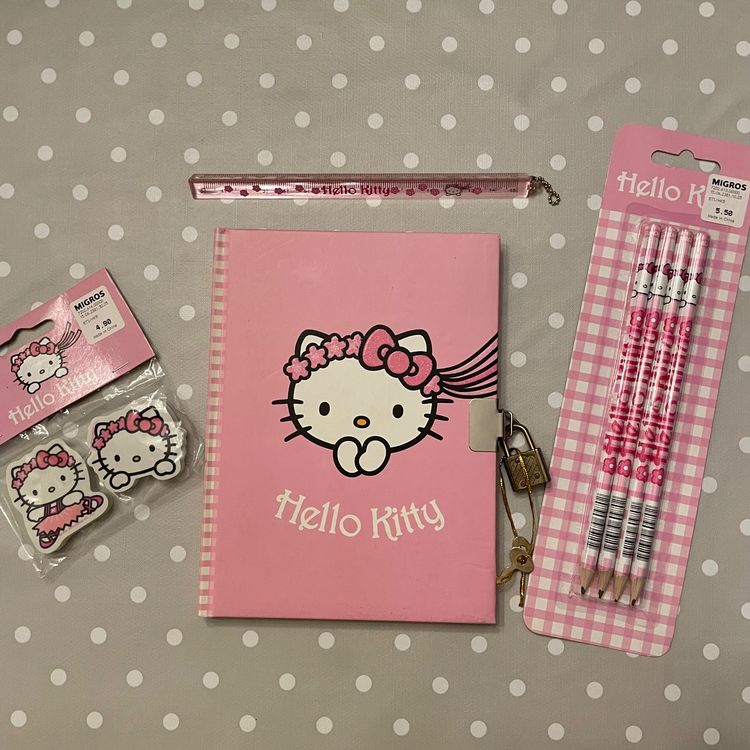 Hello Kitty Tagebuch mit 2 Radierern, 4 Bleistifte & Lineal (Neu und ...