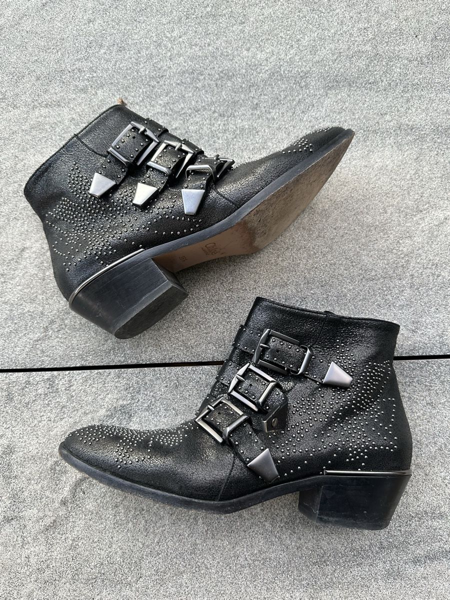Chloé Scarpe da donna: CHLOÉ Iconic Susanna ankle boots silver, s.36.5 – Usato da Zürich venduto da Restesindsuess 1