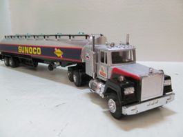MACK  SUNOCO  TRUCK  1:50  DIAPED JAPAN  VOLL  METAL