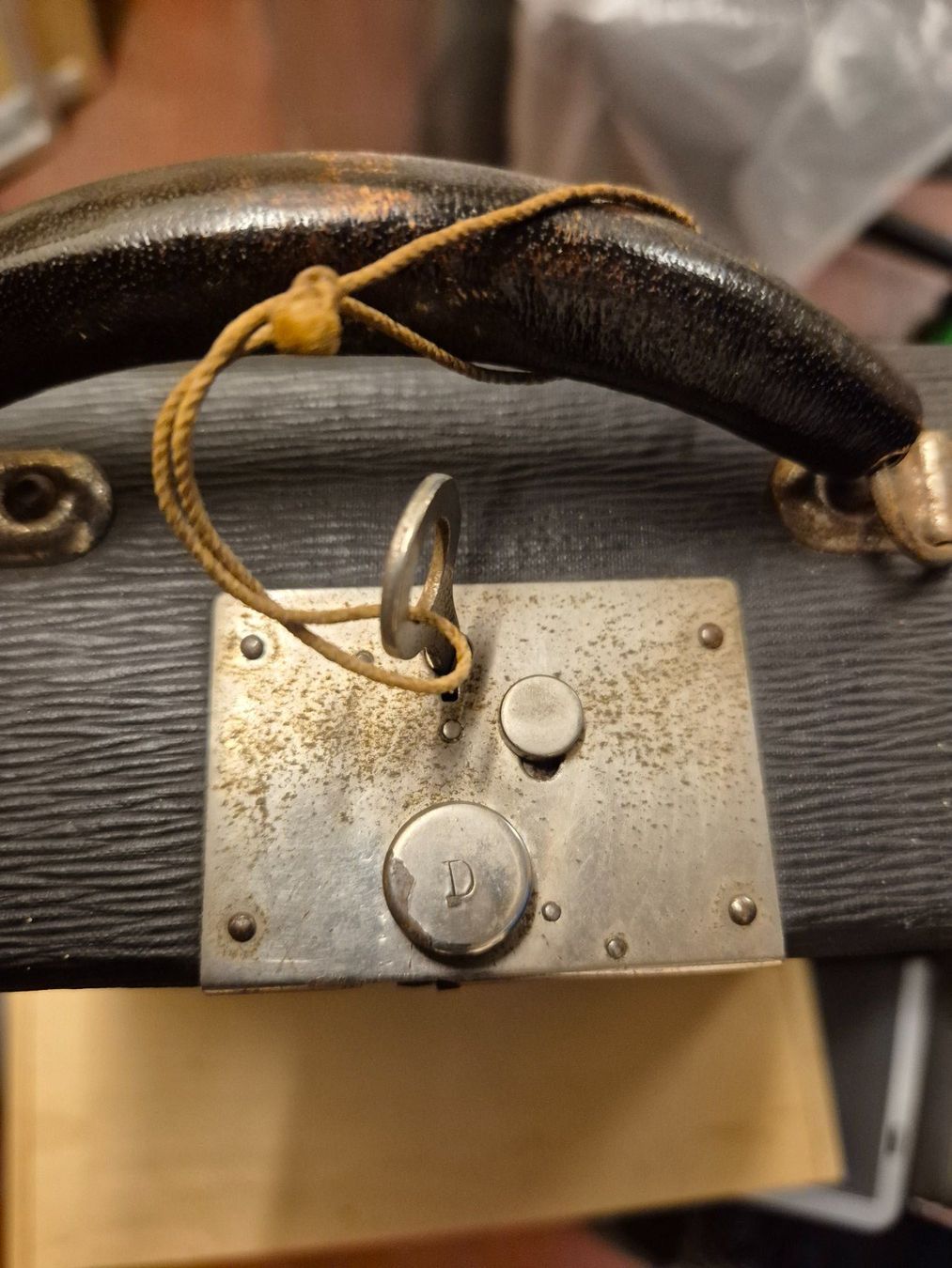 Macchine da scrivere: ANTIKE SCHREIBMASCHINE – Difettoso da Thalwil venduto da Poppa-Joe 7