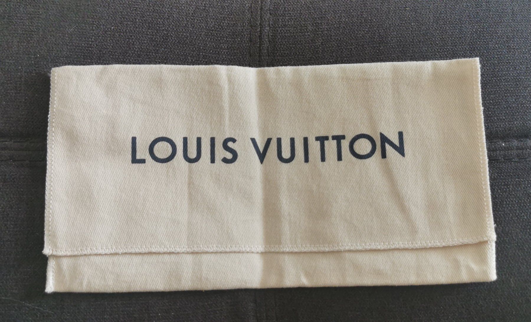 Louis Vuitton Taschen für Damen: LV dust bag wallet – Gebraucht aus Morges von