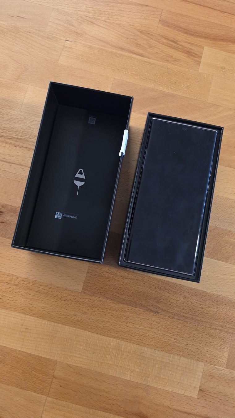 Samsung Telefoni cellulari / Smartphones: Samsung Galaxy Note 20 Ultra 5G Dual Sim – Usato da Basel venduto da Bafidu 1