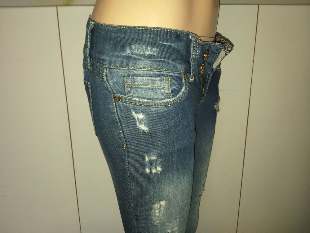 Jeans: Jeans LYLA LYLA  ALLEGRA  Taille / Grosse 32 CH ..... – Usato da Cossonay-ville venduto da Super-Price-Quality 3