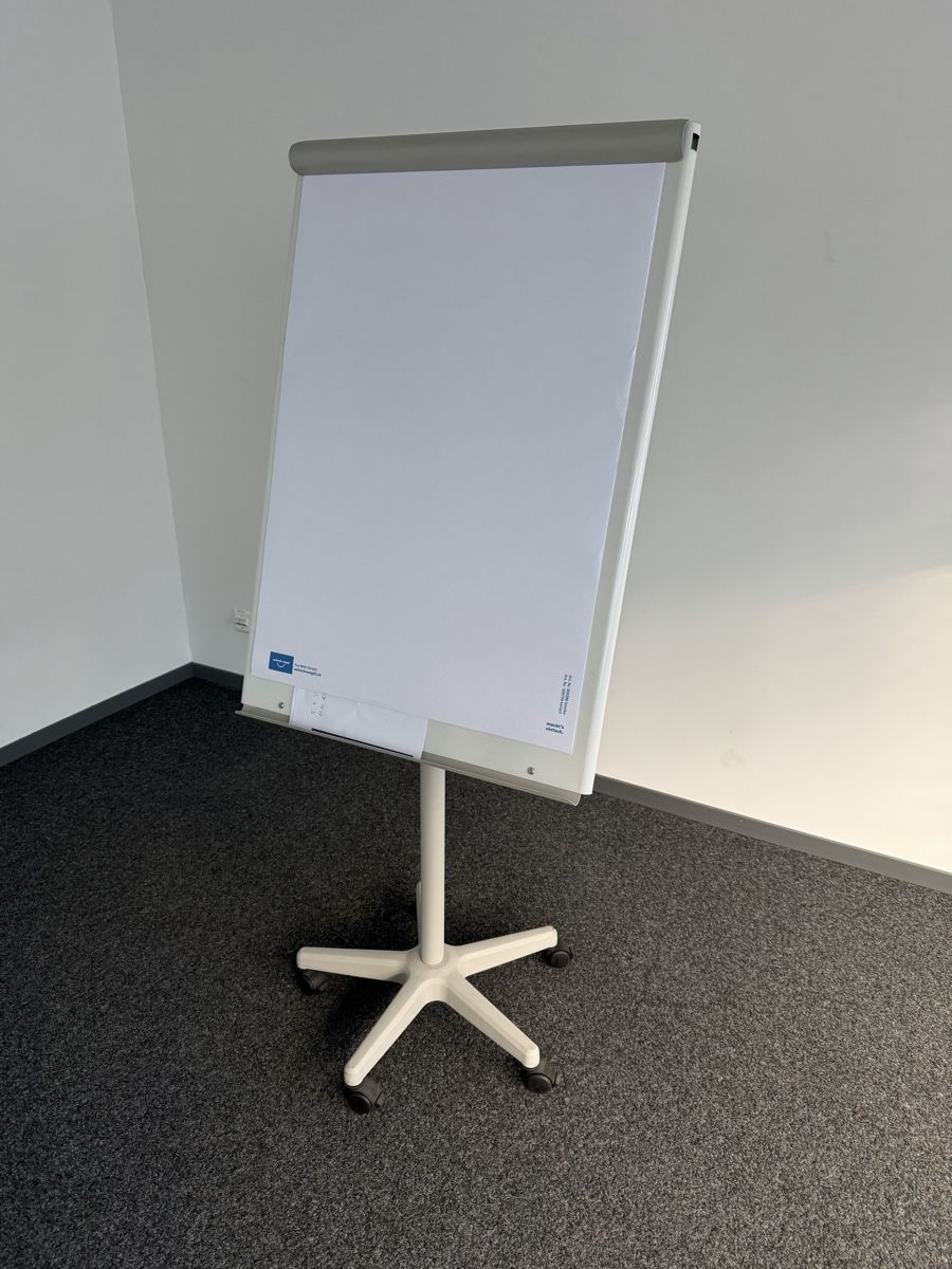 Lavagne: Flipchart mit Rollen guter Zustand – Usato da Zürich venduto da Zvijerka 1