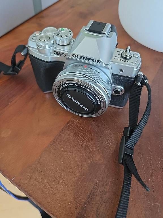 Appareil photo: Olympus OM-D E-M10 Mark III + 2 Objektive – D'occasion à Thal par and_wn7z 3
