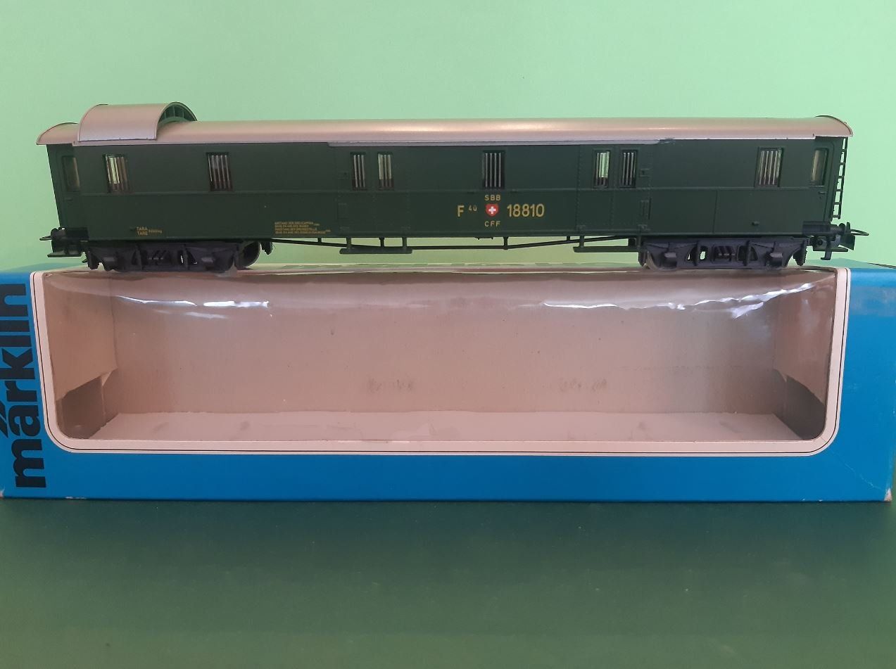 Märklin Modelleisenbahnen: Märklin Gepäckwagen der SBB, WS – Gebraucht aus Bassersdorf von darki77