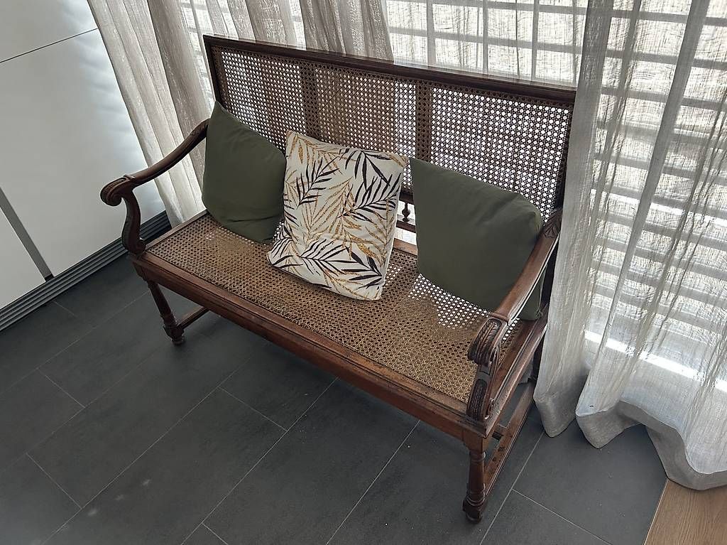 Poltrone: Banquette, chaise, fauteuil cannés – Usato da Mont-sur-Lausanne venduto da rmel