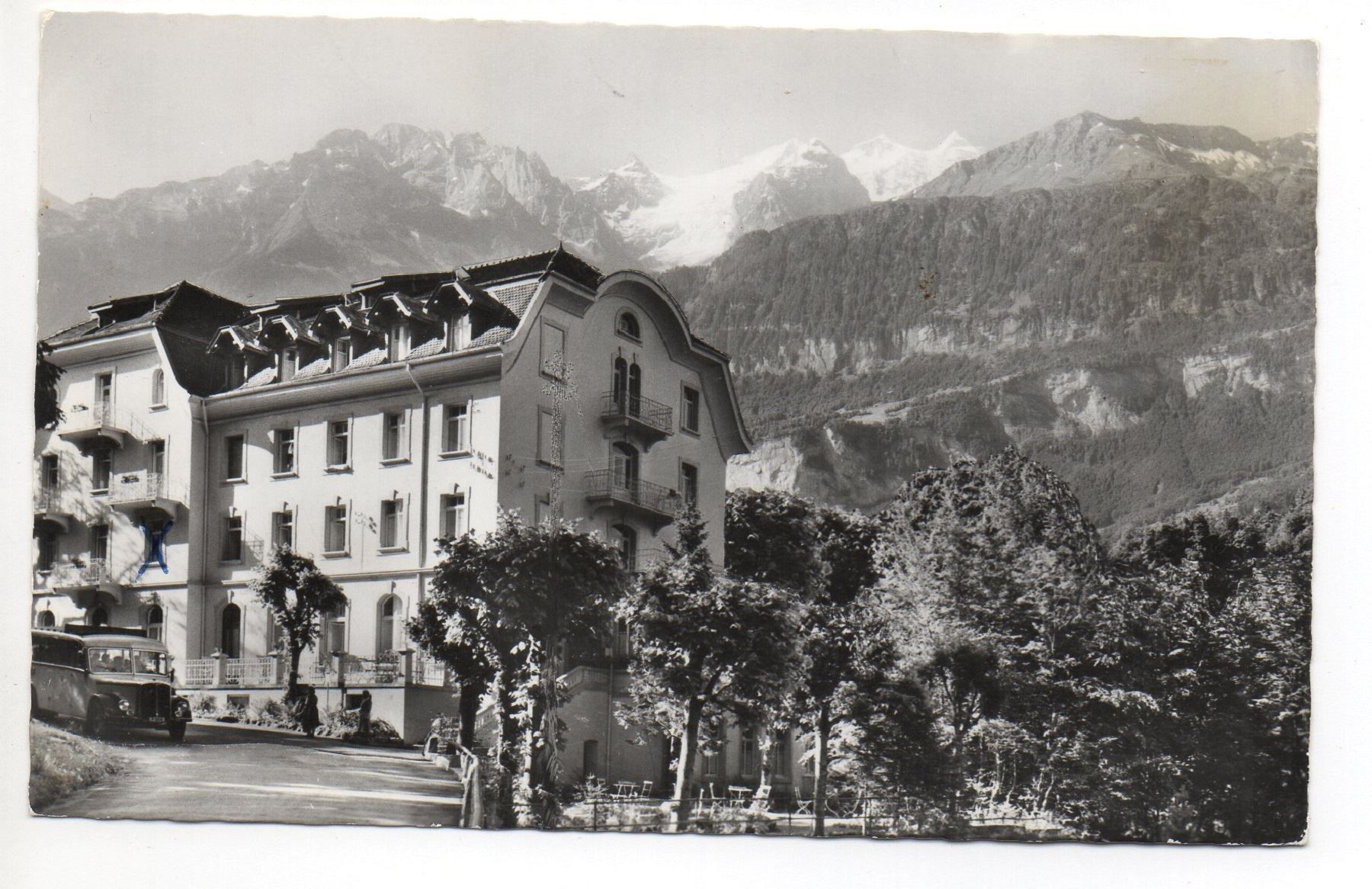 Cartoline postali: HASLIBERG Hotel Schweizerhof - Postauto – Usato da Jona venduto da philajona