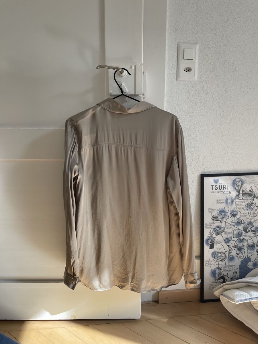 Massimo Dutti Camicette: Massimo Dutti 100% Viskosebluse Beige/Champagne M – Nuovo (secondo la descrizione) da Zürich venduto da flo_8x2x 4