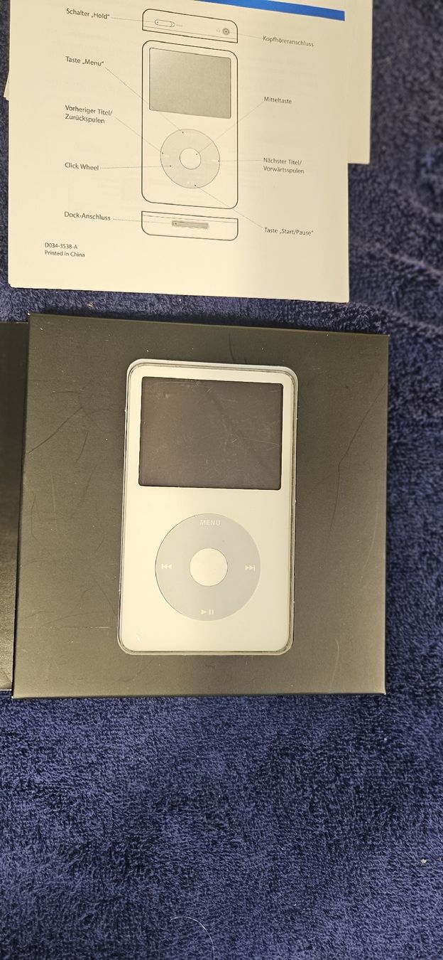 Apple Lettore multimediale portatile: Apple iPod Musikplayer mit Originalverpackung – Usato da Riehen venduto da Herr_Habido 3