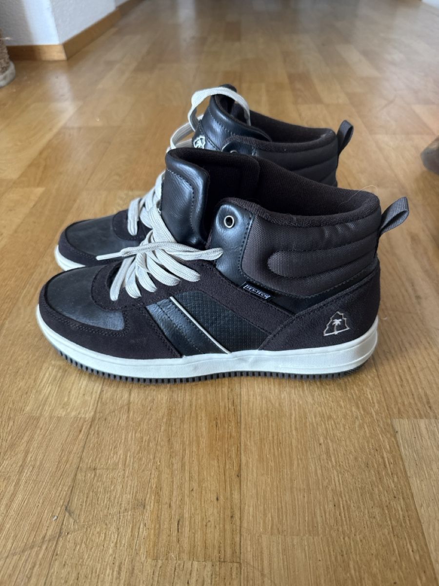 Scarpe da uomo: Beach Mountain Schuhe – Nuovo (secondo la descrizione) da Amriswil venduto da cor_gpw9 1