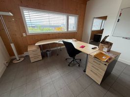 Eckschreibtisch Holzdekor mit 2 Containern - 200 × 80 cm 