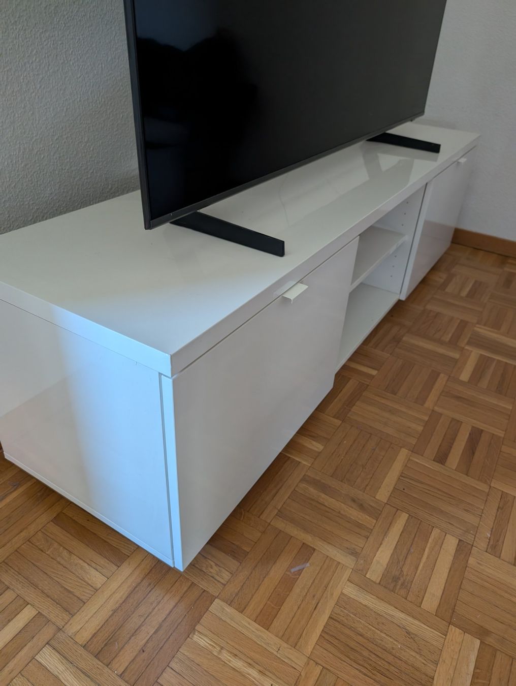 Ikea TV Möbel: TV-Möbel – Gebraucht aus Zürich von Raling 1