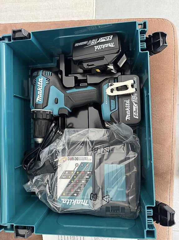 Alle Werkzeuge:  Makita DDF485RTJ  NEUVE JAMAIS UTILISÉE  – Gebraucht aus Domdidier von scal993 1
