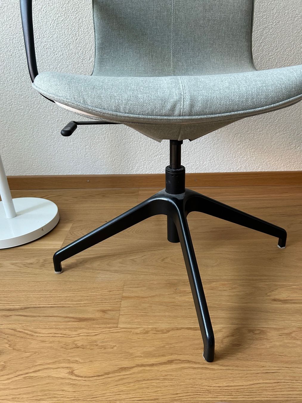 Ikea Stühle: Bürostuhl Ikea – Gebraucht aus Zürich von Hermia 1
