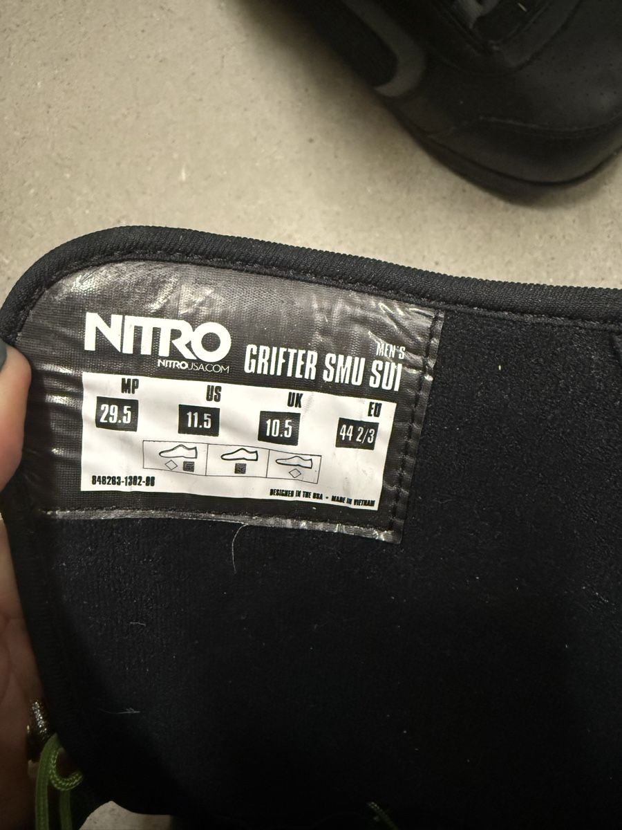 Snowboard Nitro Scarpe da uomo: Botte de snow Nitro 44 2/3 – Usato da Biel/Bienne venduto da Abeille01 2