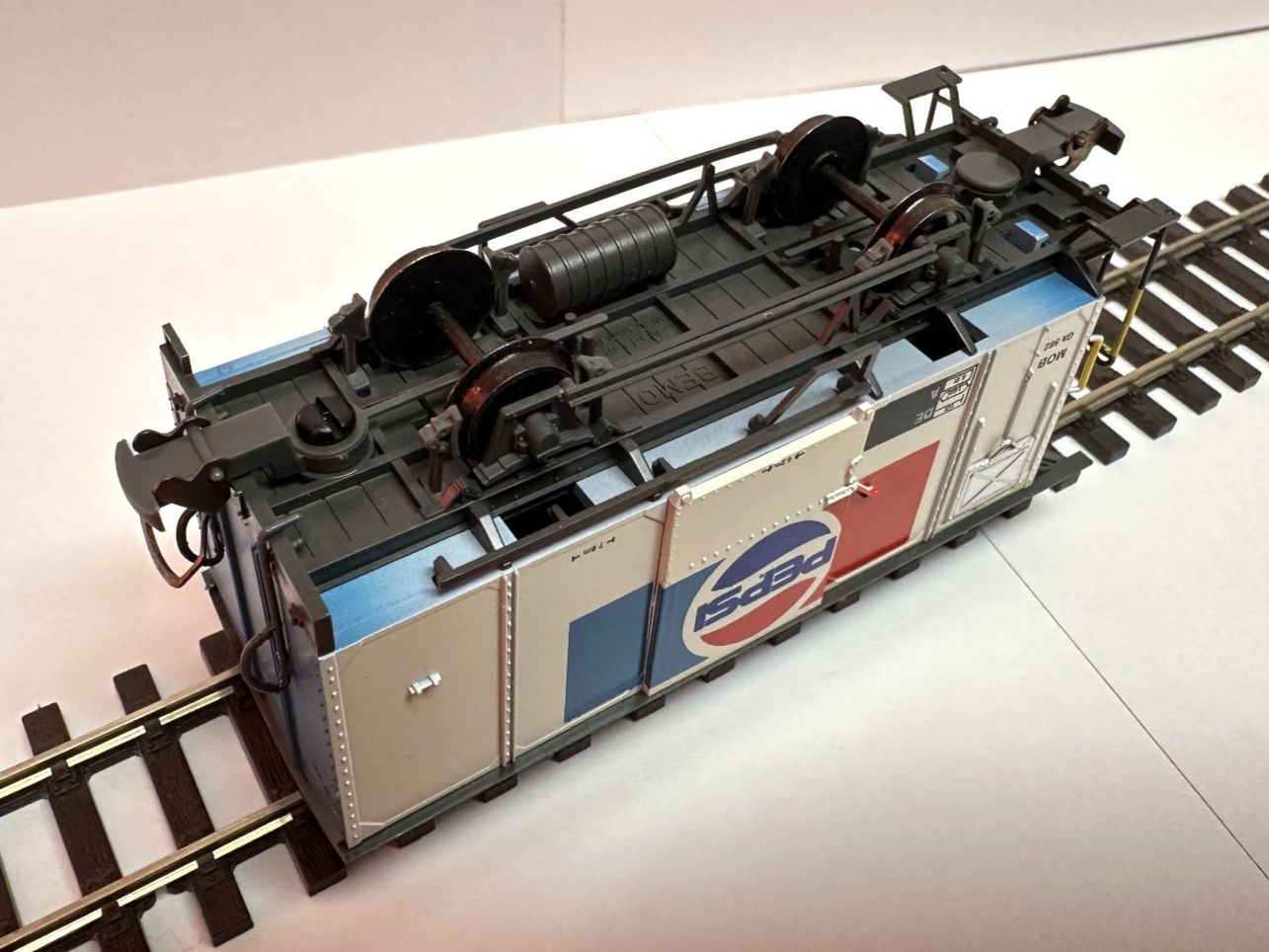 Friho Modelleisenbahnen: Friho - MOB Gk 562 "Pepsi" – Neu (gemäss Beschreibung) aus Domat/Ems von mmx4001 1