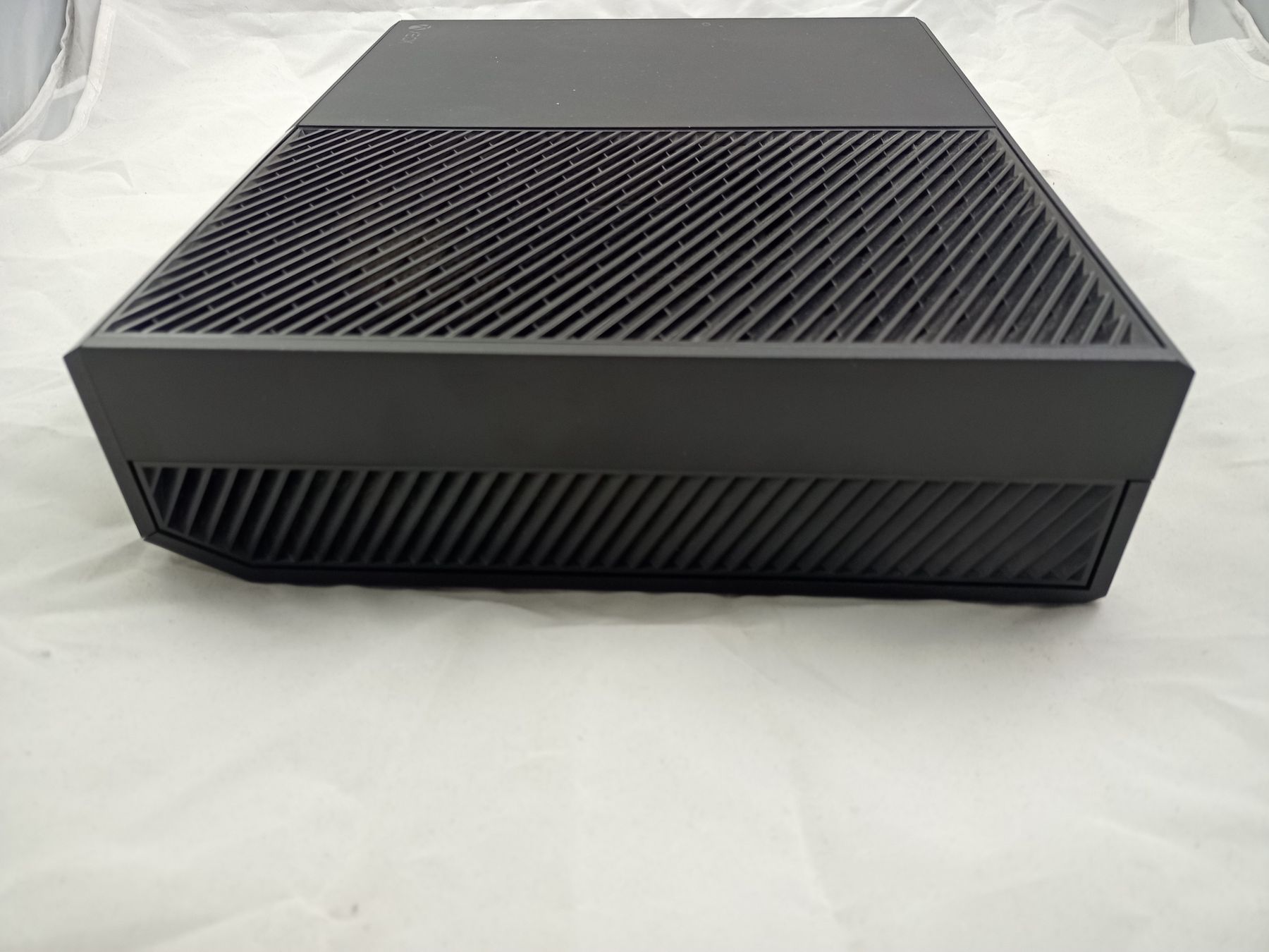 Console: Xbox One Konsole 500GB mit Controller – Usato da Buchs AG venduto da SellAndBuyX 4