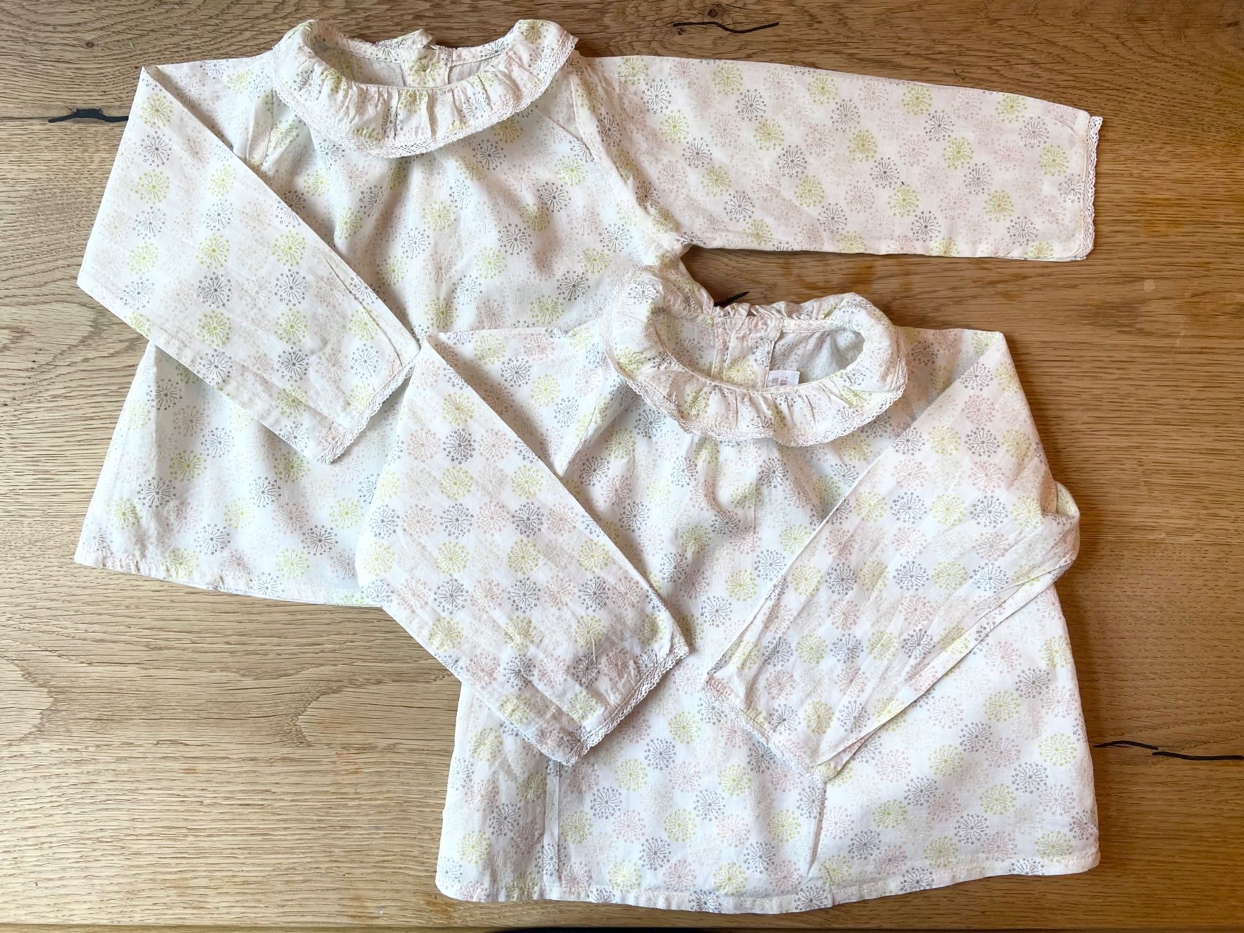 Camicette, T-shirt & Top: Bonnet a Pompon, Top, 2x, Gr. 74, Cotton – Usato da Zürich venduto da Pokimoki_1