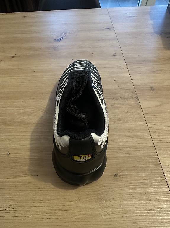 Scarpe per ragazzi: Chaussures garçon ? Pointure 37  – Usato da Genève venduto da hak_tp7m 2