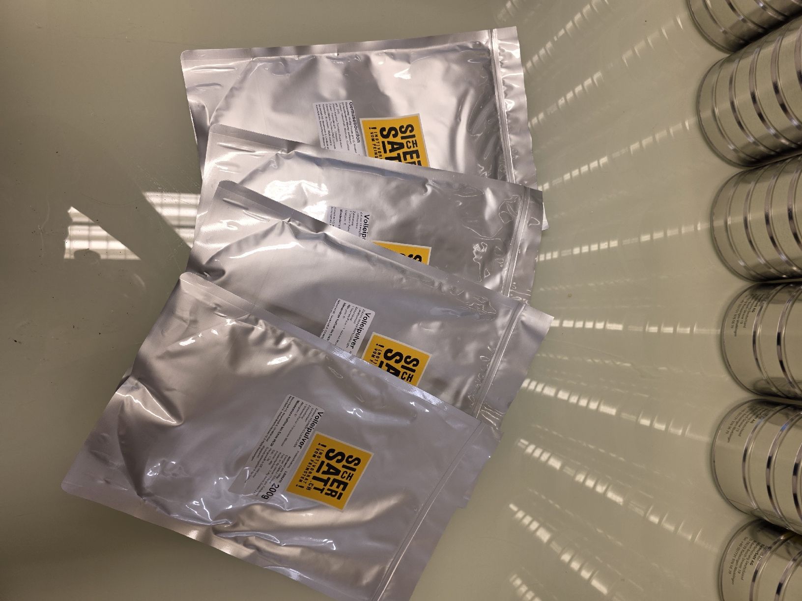 Aliments & Spécialités: Sicher Satt Notvorrat vom feinsten!  – Neuf avec emballage d'origine à Zürich par auctionhero 2