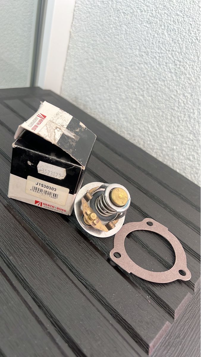Alle Autoersatzteile: Thermostat J1530303 NEU – Neu (gemäss Beschreibung) aus Burgdorf von Ard93