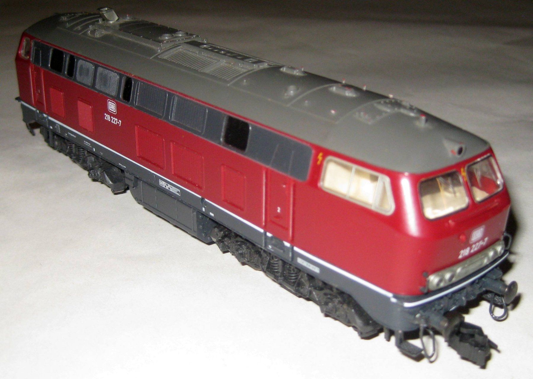 Fleischmann Modellini di ferrovie: Fleischmann 4938 BR 218 227-7, DB, DC, Epoche IV – Nuovo (secondo la descrizione) da Yverdon les Bains venduto da f751m 4
