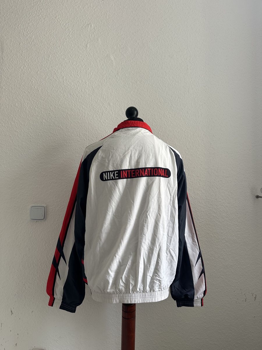 Nike Vestes: Vintage Oversize NikeSportjacke – D'occasion à Luzern par muh_22qq 2