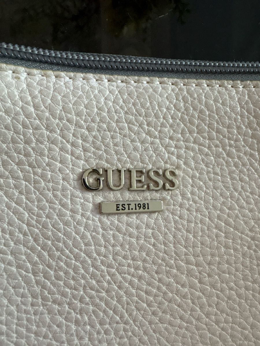 Guess Sacs femmes: Guess Handtasche, Top! – Neuf (Voir description) à Bellinzona par LuganoBoutique 1