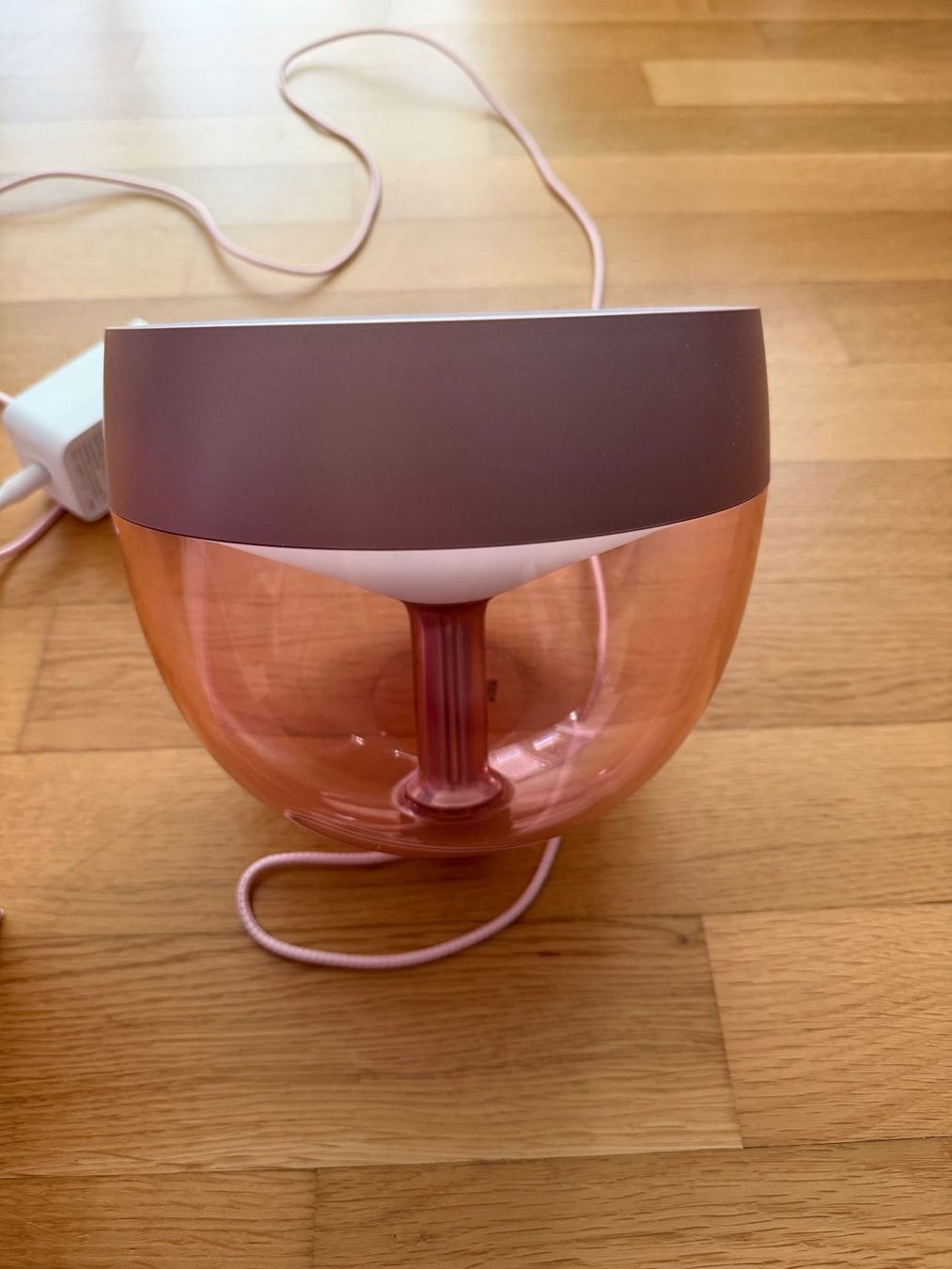 Philips Lampade: Philips Hue Iris Tischleuchte Limited Edition – Usato da Reichenburg venduto da Sternschnuppa 1
