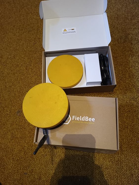 Fieldbee GPS Empfänger mit eigener Basisstation Kaufen auf Ricardo