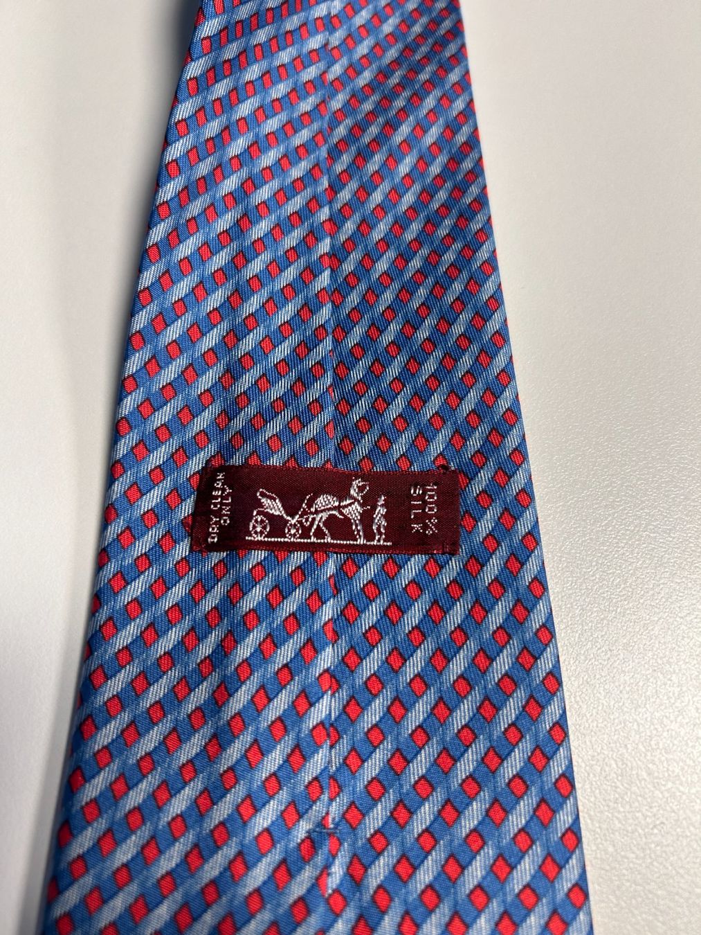 Hermès Cravatte: Hermès Carre Muster Krawatte – Nuovo (secondo la descrizione) da Bern venduto da kurtikobolt74 2
