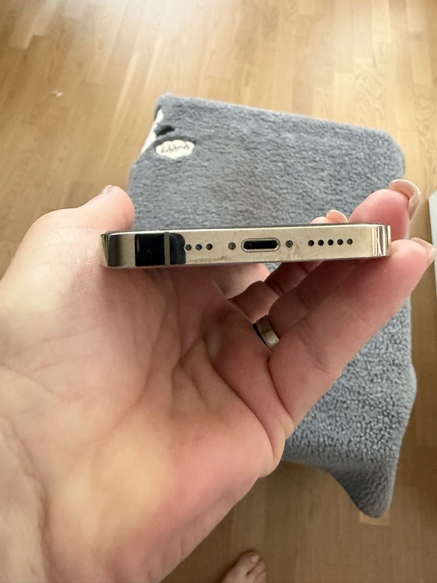 Apple Portables: iPhone 14 Pro – D'occasion à Pfyn par Nathalie71 2