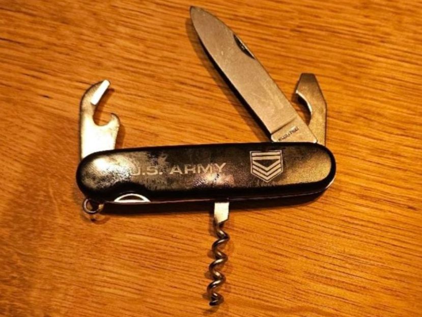 Couteaux de poche: Taschenmesser U.S. ARMY schwarz – D'occasion à Bern par Respirit 1