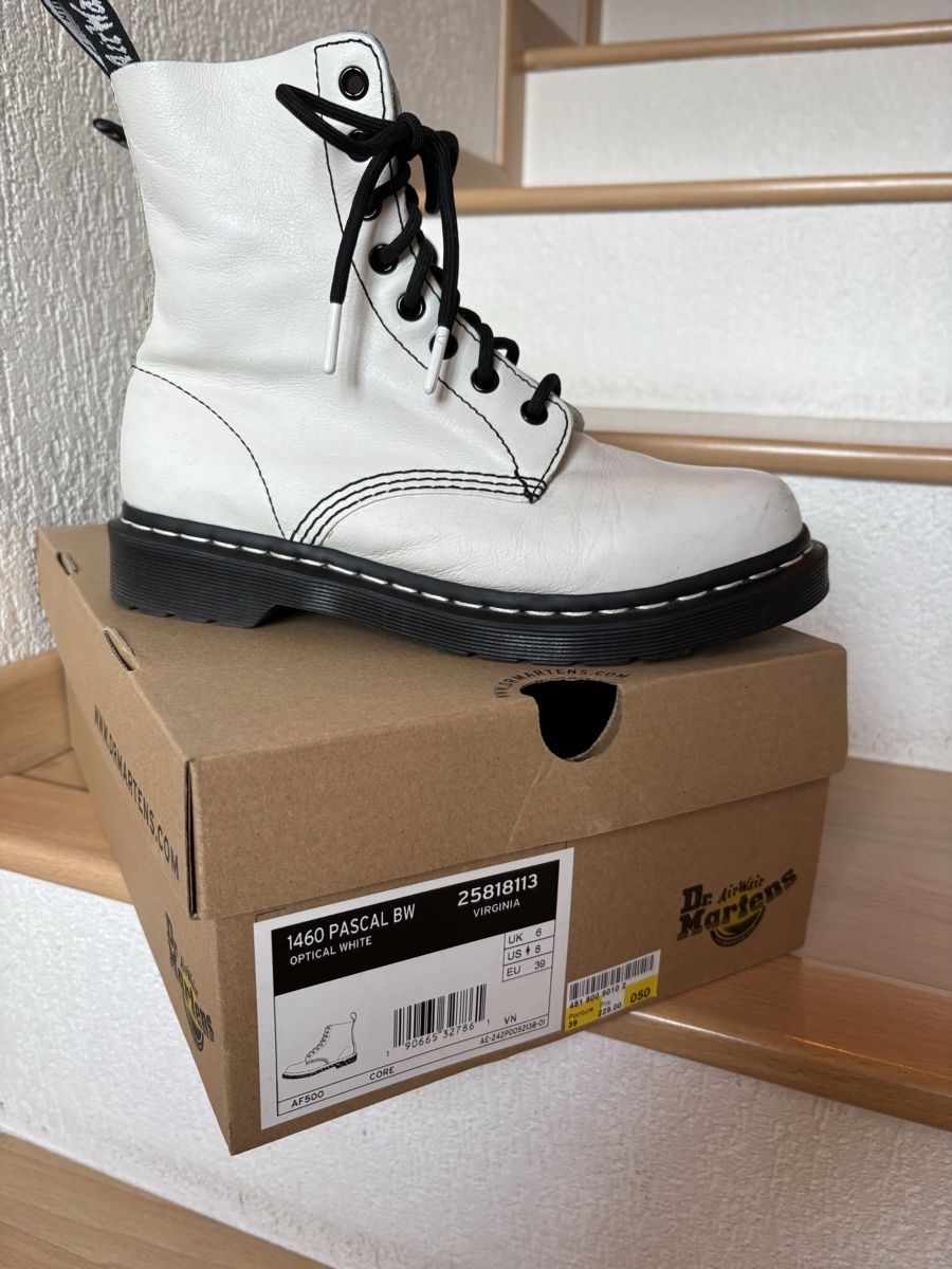 Dr. Martens Scarpe da donna: Dr. Martens – Usato da Flanthey venduto da catrehuit84
