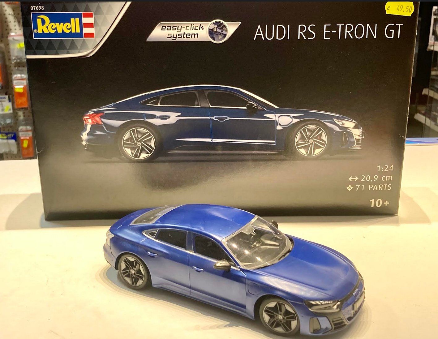 Audi Modellini d'auto: Revell Audi e-tron GT easy-click system maquette – Usato da Lausanne venduto da Techobby