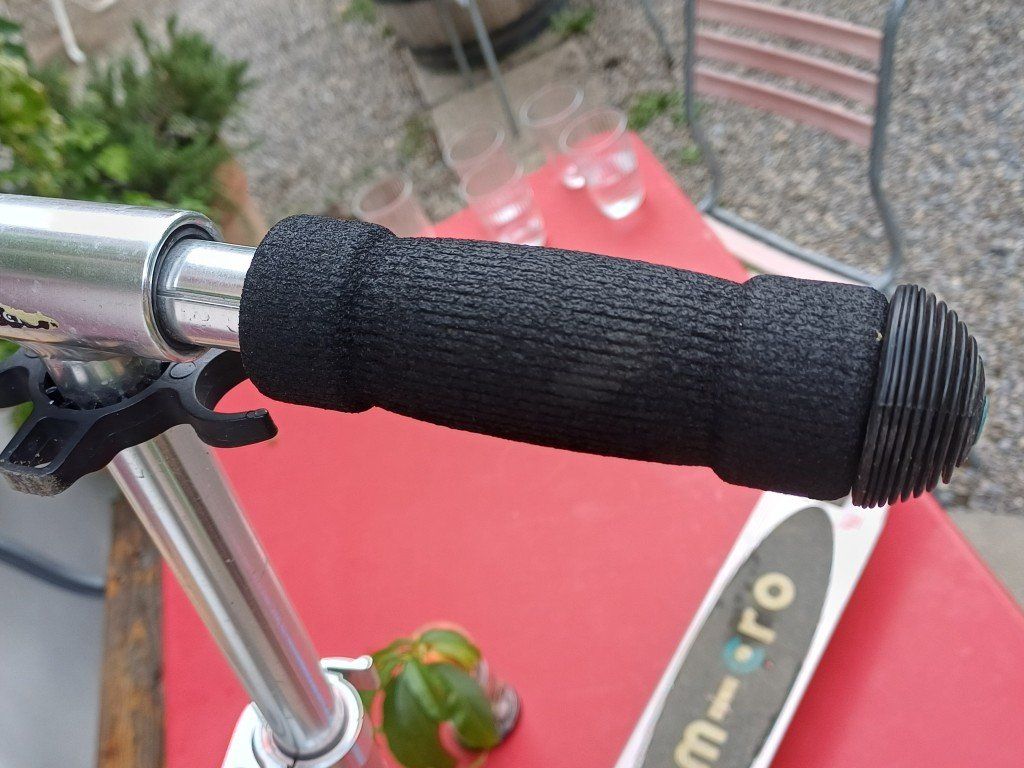 Micro Kickboard: Micro Scooter rot – D'occasion à Bern par Altamora623 9