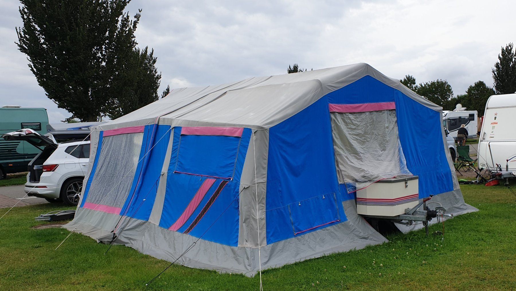 Rimorchi: Raclet Wohnwagen Anhänger Camper-Vollversion – Usato da Hittnau venduto da starlet 2