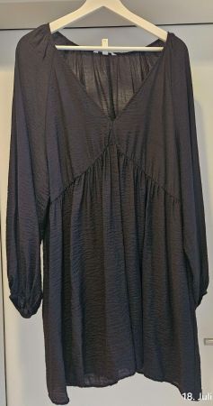 H&M Kleid schwarz- A Linie Form - Grösse L