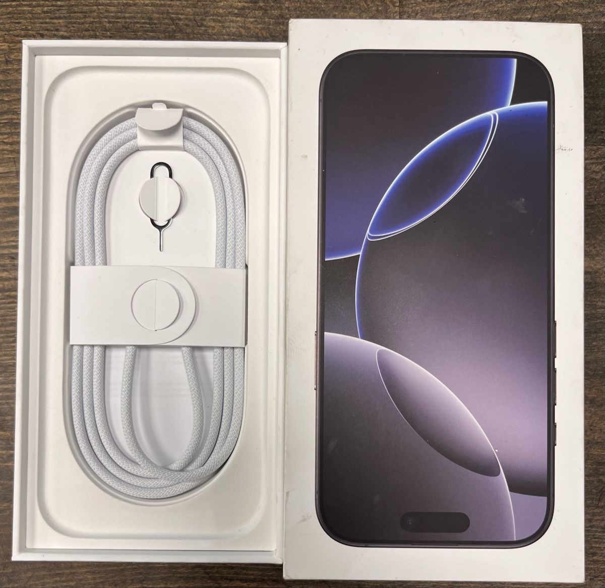 Apple Portables: Iphone 16pro – Défectueux à Schmidrüti par Runaswelt 4