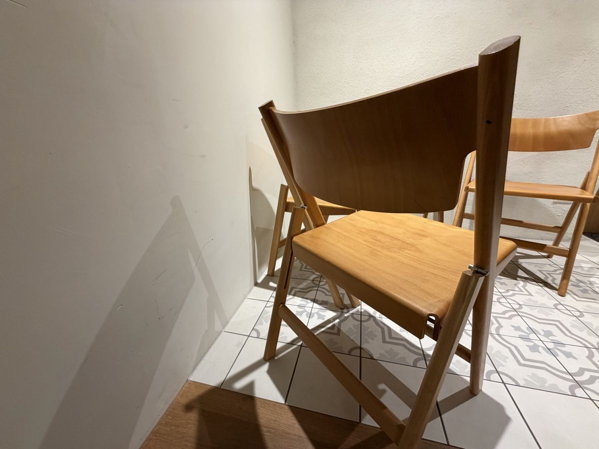Eichenberger Stühle: 4 Designer Klappstühle von Hans Eichenberger – Gebraucht aus Wiedlisbach von Fine-Arts 5