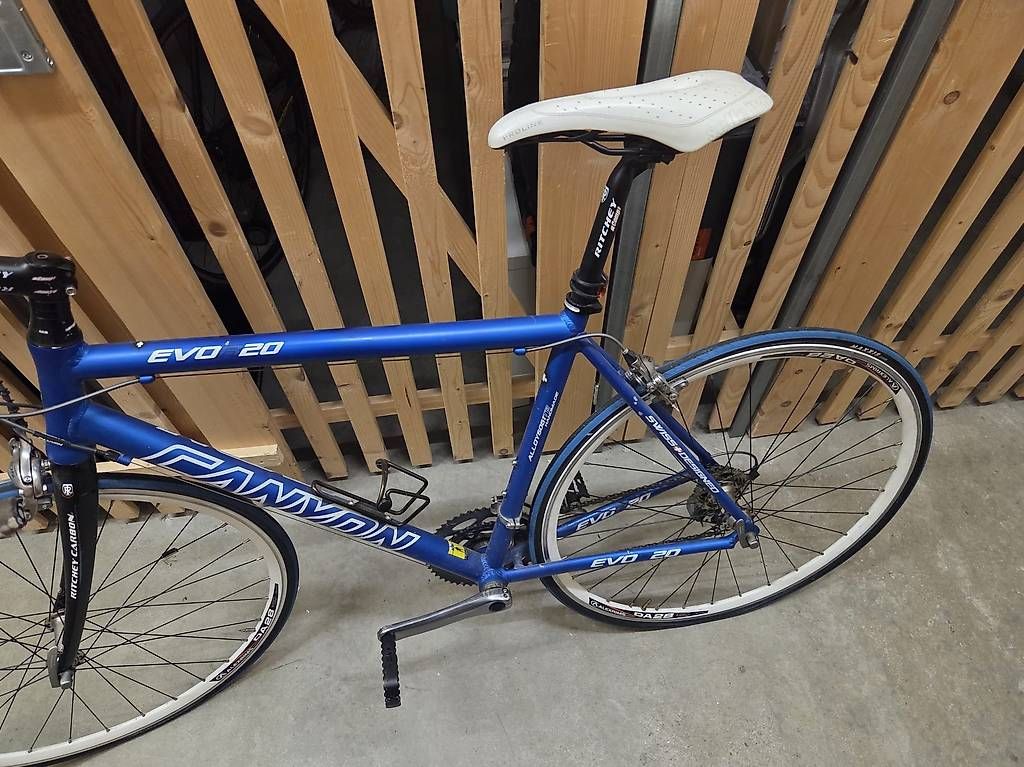 Vélos: CANYON evo 20 – D'occasion à Cologny par yan_w7s6 1
