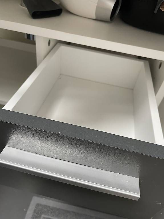 Mobili per bagno: Badezimmer Möbel – Usato da Langnau i. E. venduto da luk_758j 1