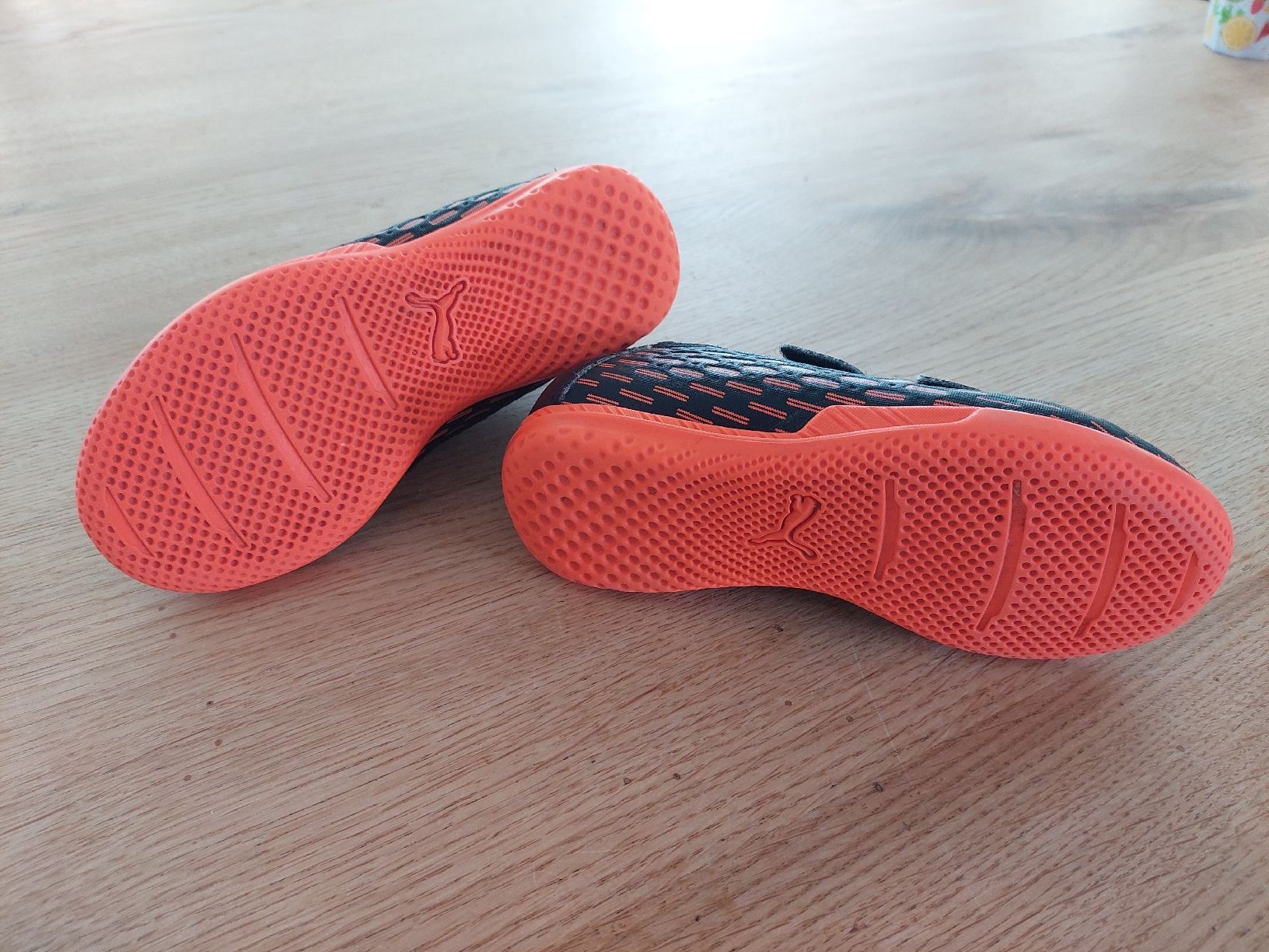 Puma Scarpe per ragazzi: Hallenschuhle Puma Gr. 31 – Usato da Niederbuchsiten venduto da Dins01 1