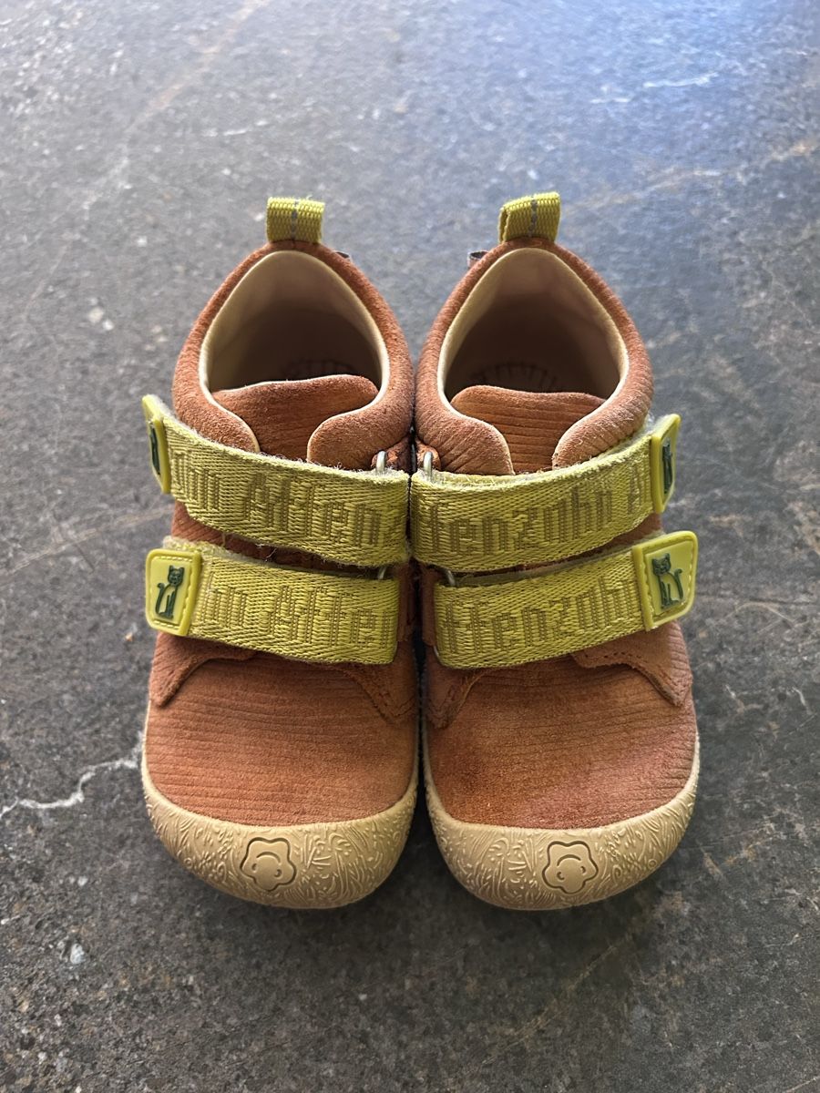 Affenzahn Scarpe per ragazzi: AffenZahn Barfussschuhe Grösse EU 22 braun – Usato da Kleinandelfingen venduto da Doratschikov 1