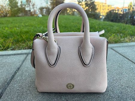 Petit sac à main en cuir rose pâle NEUF