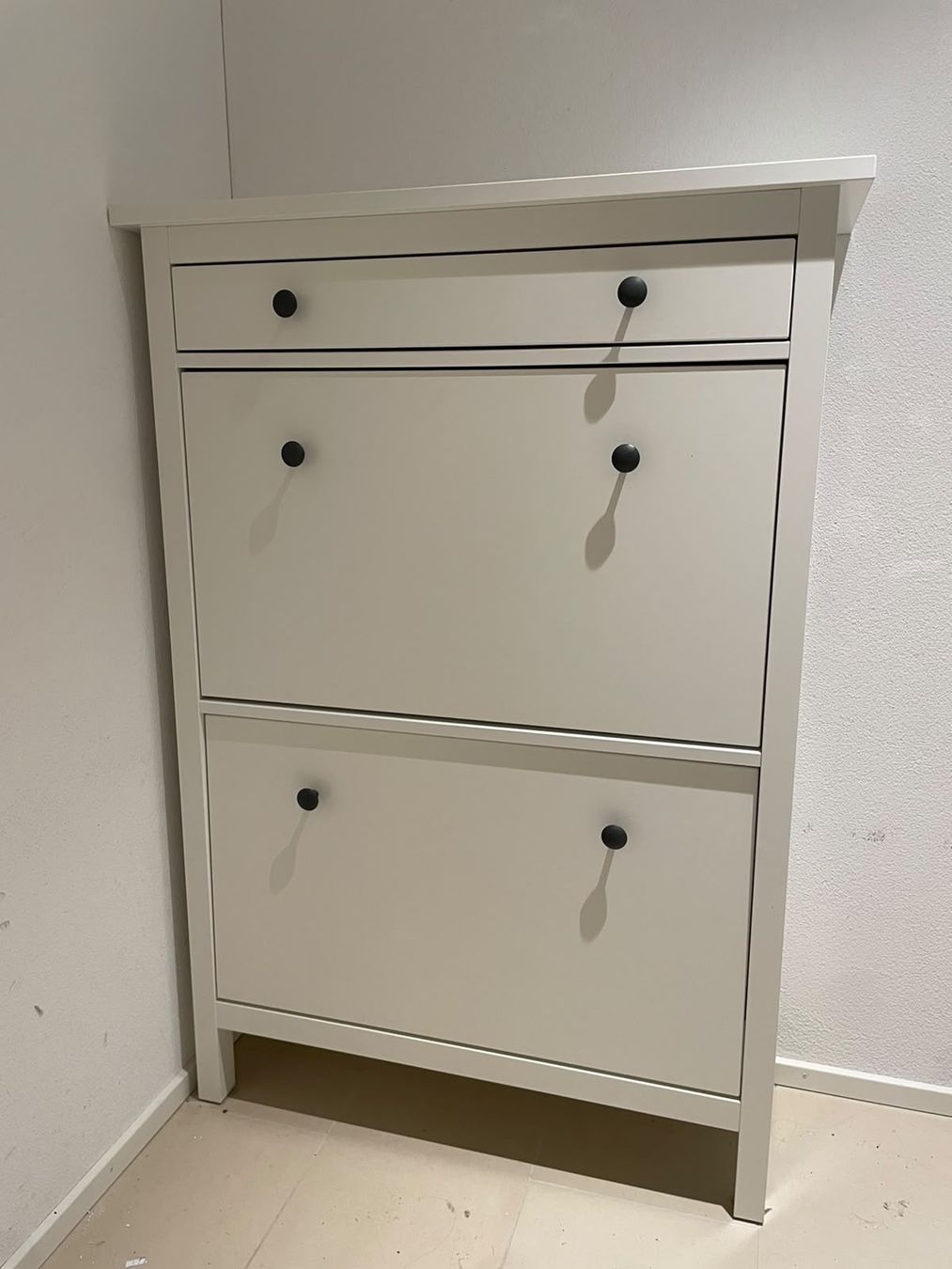 Ikea Armadi: IKEA HEMNES Schuhschrank – Usato da Rütihof venduto da gla_yw9y