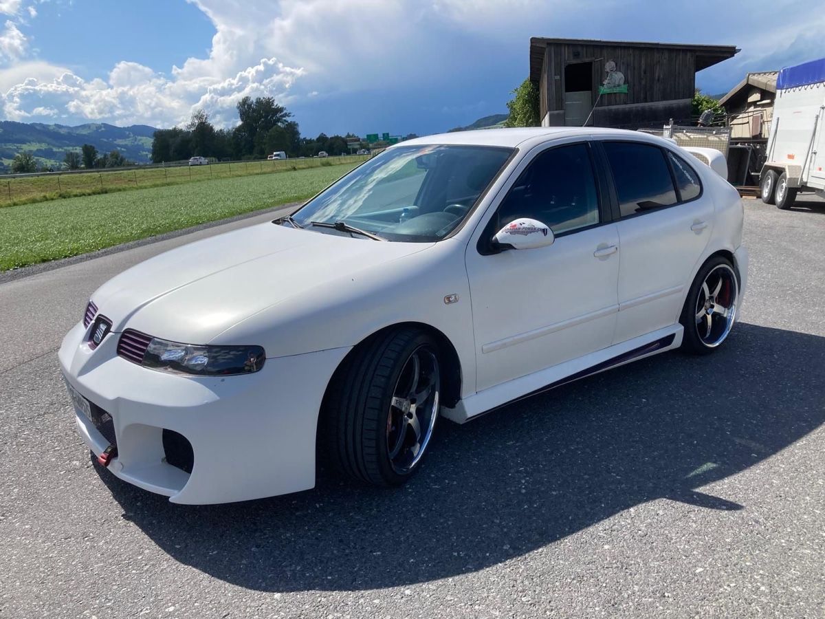 Seat Autos: Seat Leon Cupra – D'occasion à Benken SG par KHD100